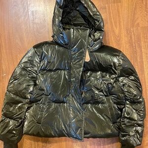 Puffer coat with hood